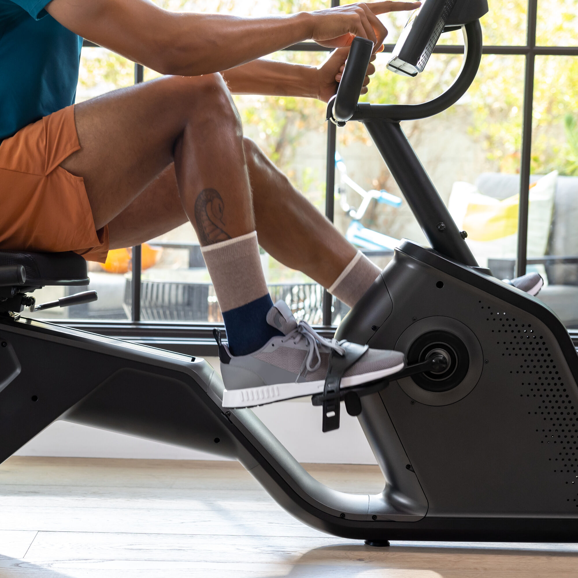 Recumbent exercise bike with virtual hot sale courses